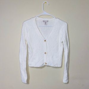 Women’s White cropped‎ cardigan